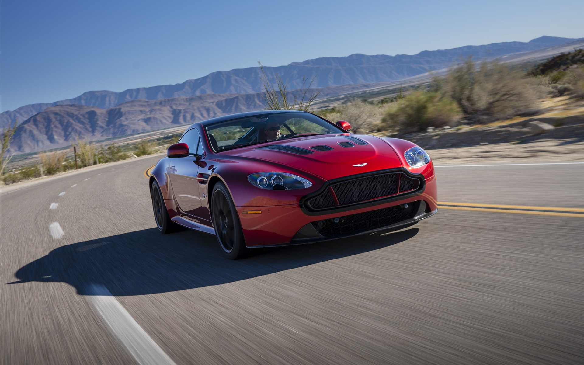 Aston Martin V12 Vantage S 2014